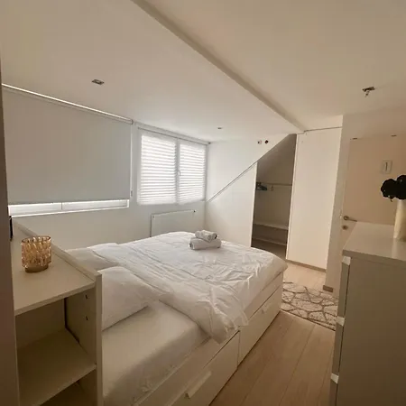 Appartamnet 3 Bedroom + Living Apartment Brussels
