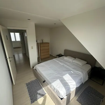 Appartamnet 3 Bedroom + Living Apartment