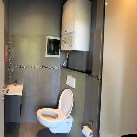 Apartment Appartamnet 3 Bedroom + Living *